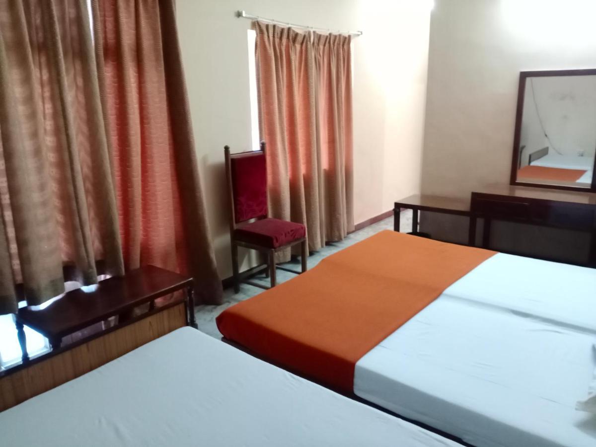 Hotel Soorya International Пондичерри Экстерьер фото