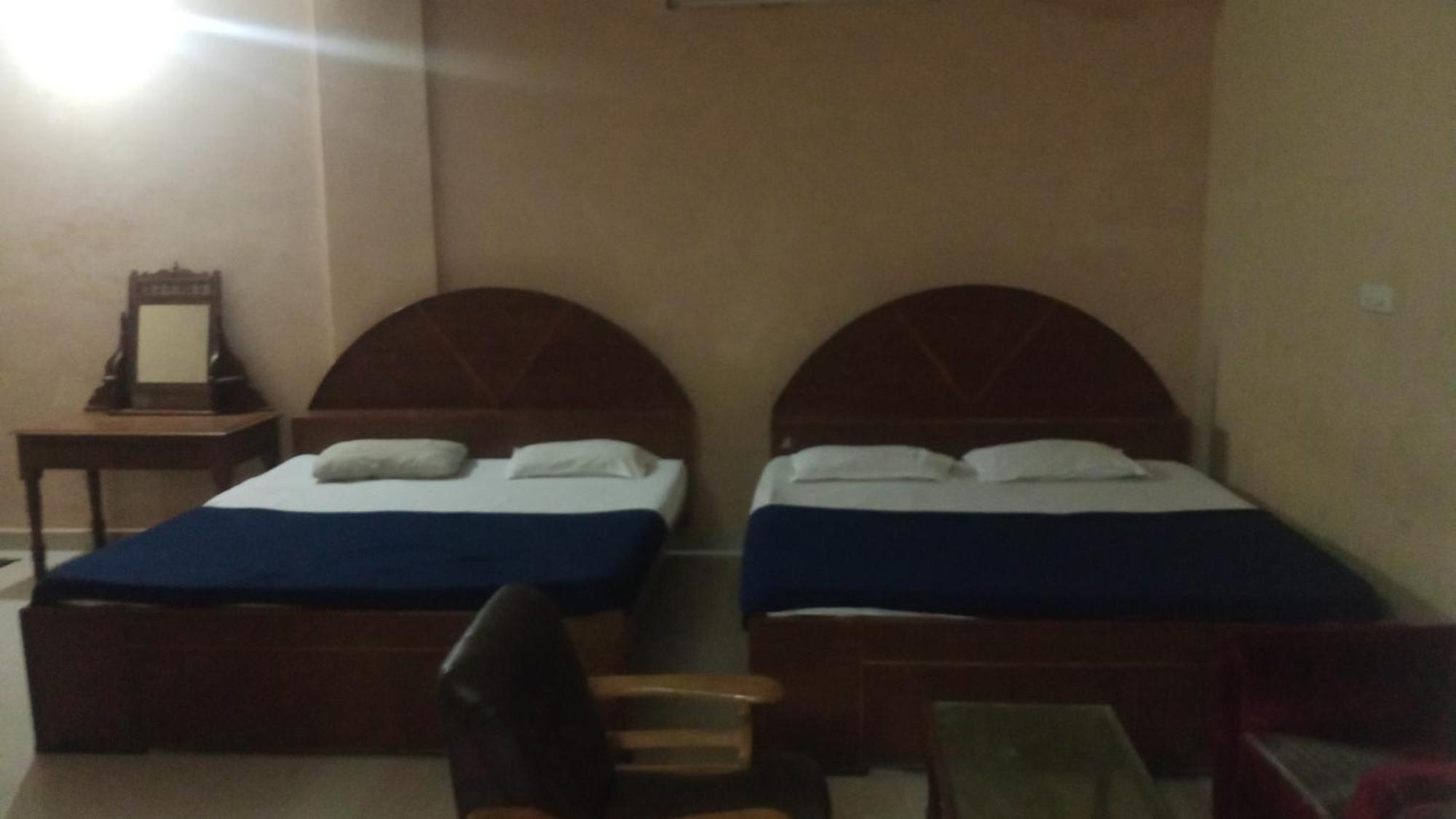 Hotel Soorya International Пондичерри Экстерьер фото
